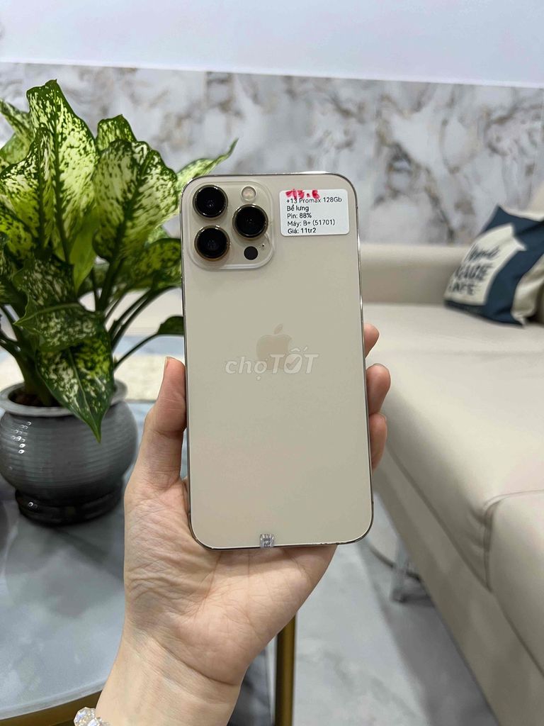 iPhone 13 Pro Max 128GB Vàng Mẻ kính Zin All LLA. Mua bán Điện thoại tại Huyện Hóc Môn Tp Hồ Chí Minh được đăng bởi SIRI STORE HCM hình 1