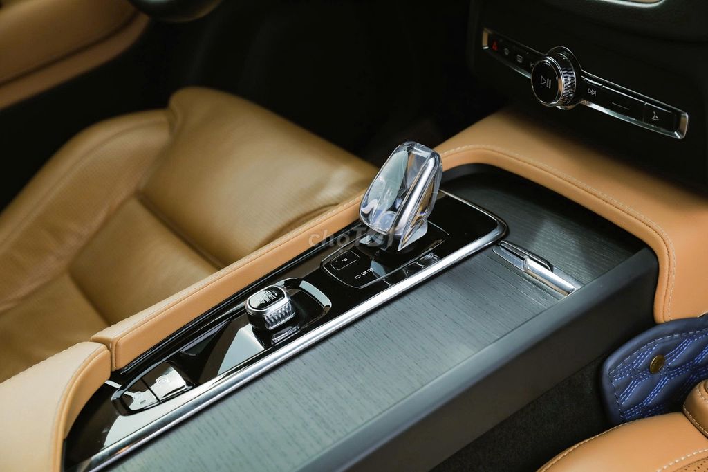 Volvo XC90 2021 Recharge T8 AWD 39000 km cực mới. Mua bán Ô tô tại Quận Gò Vấp Tp Hồ Chí Minh được đăng bởi NGUYỄN MINH VUA XE LƯỚT hình 15