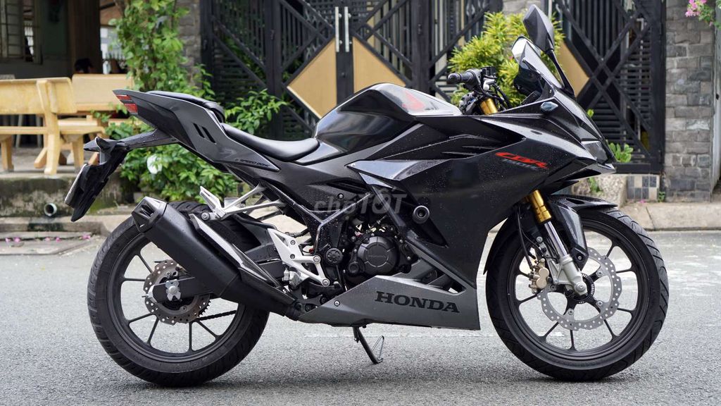 Honda CBR150R ABS - Đen Nhám Đặc Biệt