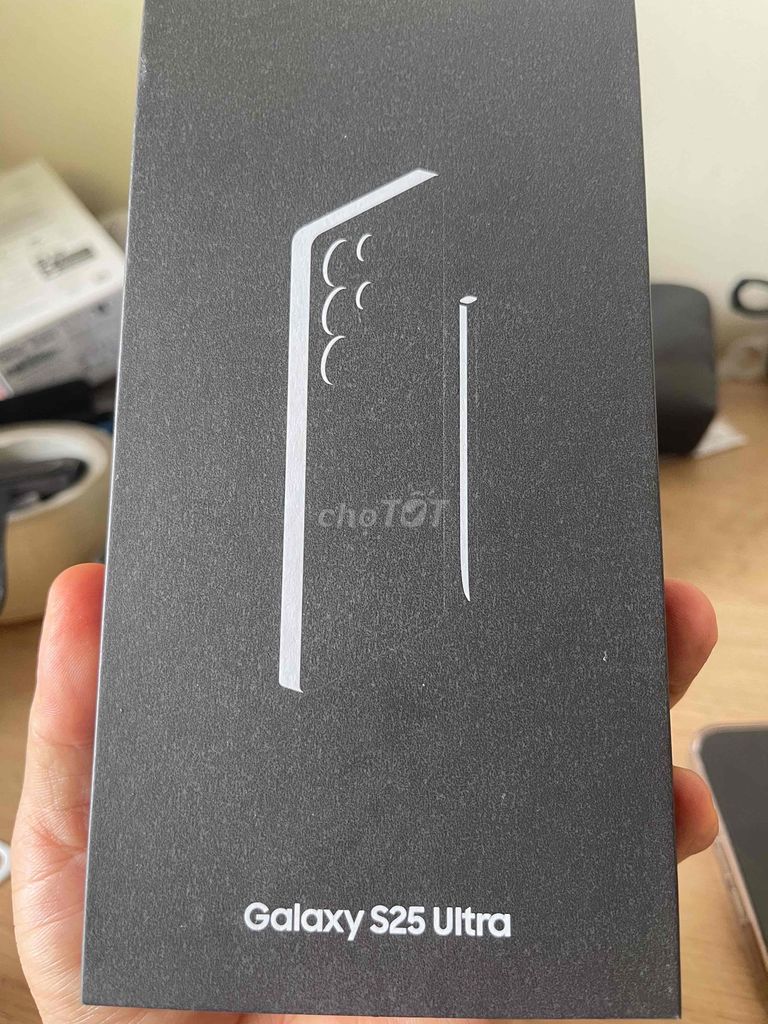 Samsung Galaxy S25 Ultra 256GB màu Xám Titan. Mua bán Điện thoại tại Quận Hoàng Mai Hà Nội được đăng bởi Duong Duong hình 1