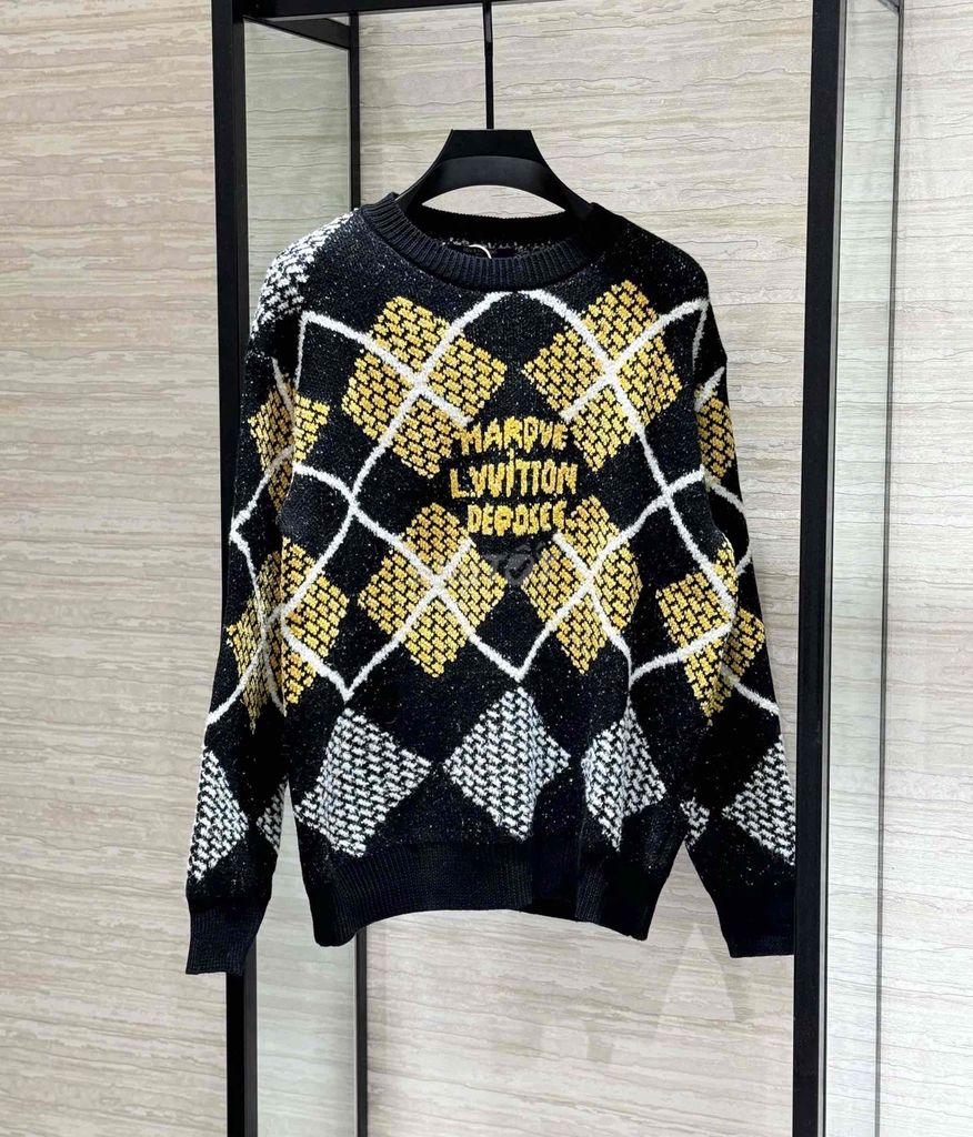 Áo len Louis Vuitton nam ô vuông. Mua bán Quần áo tại Quận Bình Tân Tp Hồ Chí Minh được đăng bởi Trúc Phương hình 1