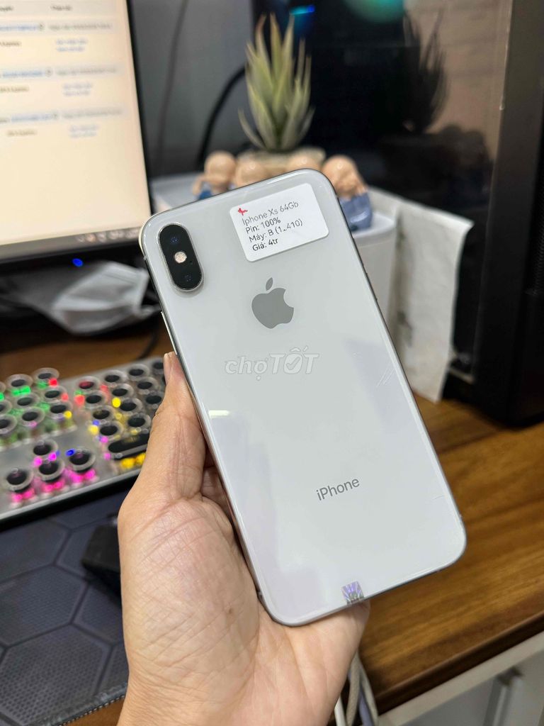 iphone Xs 64Gb Quốc tế Trắng P100 Zin đẹp 98. Mua bán Điện thoại tại Huyện Hóc Môn Tp Hồ Chí Minh được đăng bởi Thu hình 1