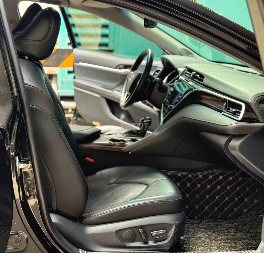 Camry 2.5Q 2019 Màu Đen - Nội thất Đen - 74000 km. Mua bán Ô tô tại Quận Gò Vấp Tp Hồ Chí Minh được đăng bởi Xe Toyota Cũ Chính Hãng hình 7