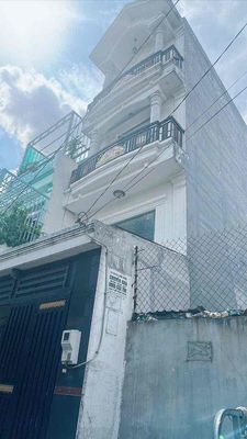 Аренда · 4 комн. · 80 м² · Quận 12, ул. Hẻm 551 Lê Văn Khương