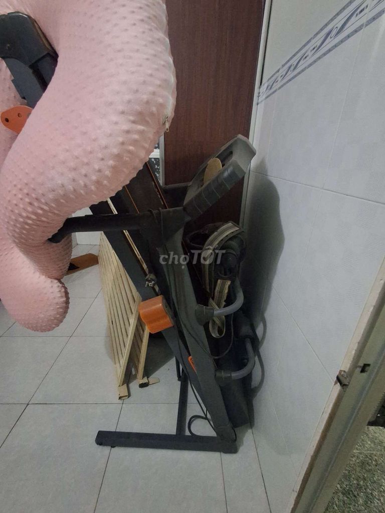 Máy chạy bộ Elip Đen Gấp gọn. Mua bán Đồ thể thao, Dã ngoại tại Huyện Cái Bè Tiền Giang được đăng bởi Nguyễn Thanh Toàn hình 1