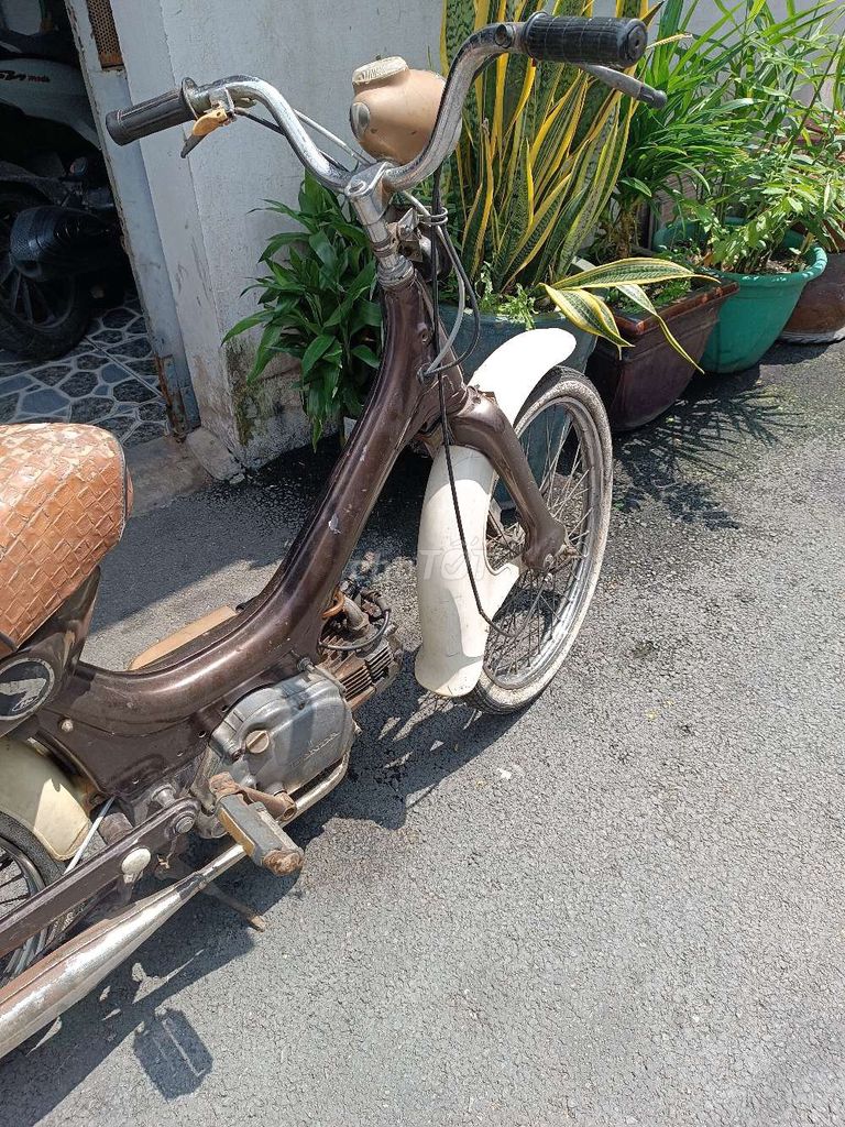 Honda PC 50 коричневый, белый б/у