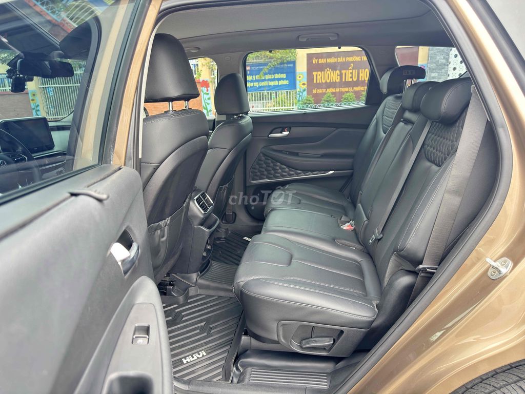 Hyundai Santa Fe 2020 Premium 2.4L HTRAC - 60 km. Mua bán Ô tô tại Quận 12 Tp Hồ Chí Minh được đăng bởi Nguyen van nhut hình 8