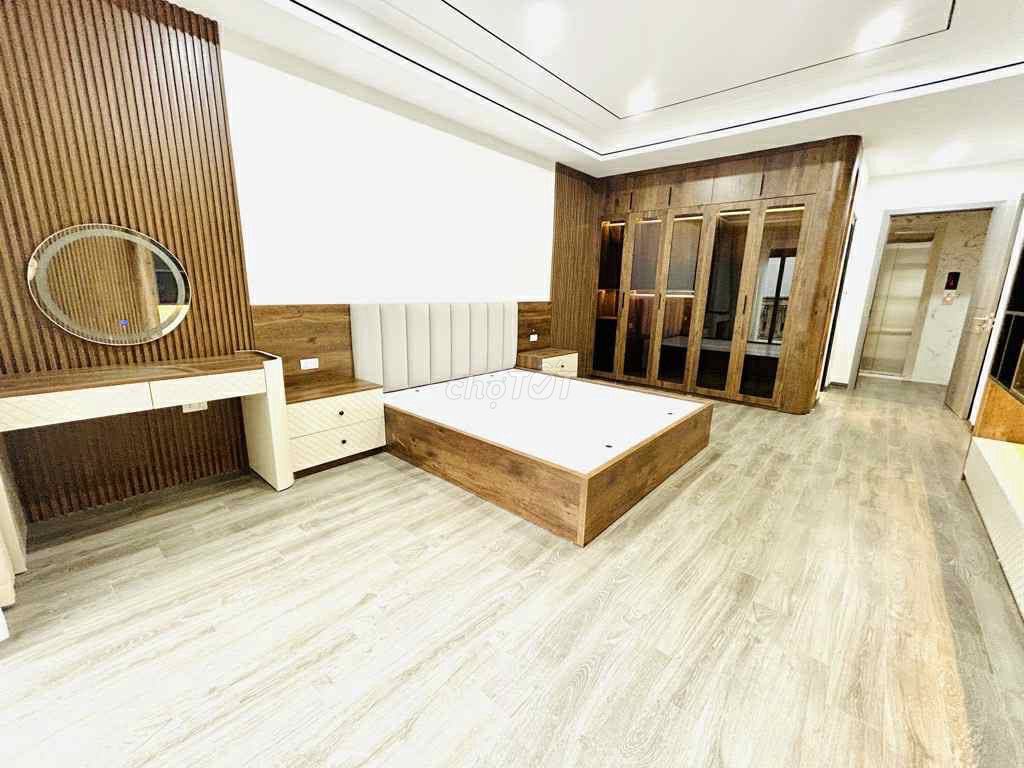 Дом 63м2 у большой дороги, бизнес, лифт, Хоанг Май
