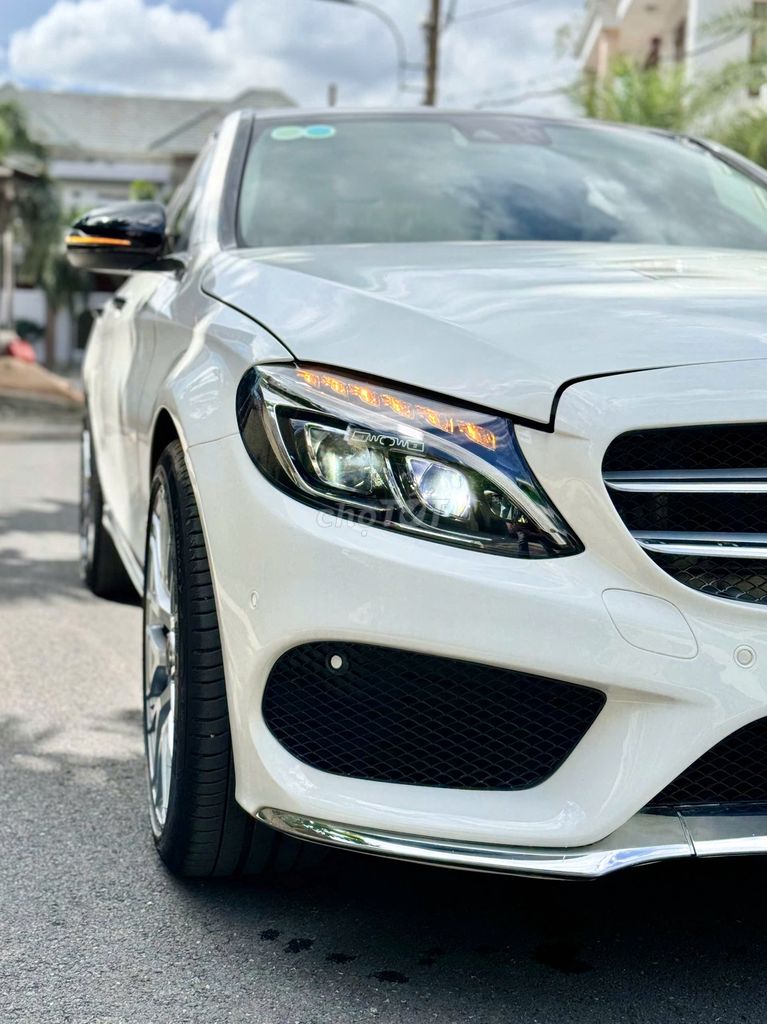 Bán Mercedes Benz C250 AMG Màu Trắng Nội Thất Kem. Mua bán Ô tô tại Quận Gò Vấp Tp Hồ Chí Minh được đăng bởi Mss Ngọc hình 1