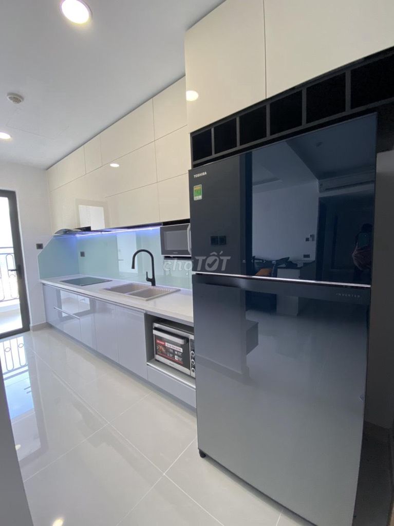 3-комнатная квартира на продажу Vinhomes Golden River Bason