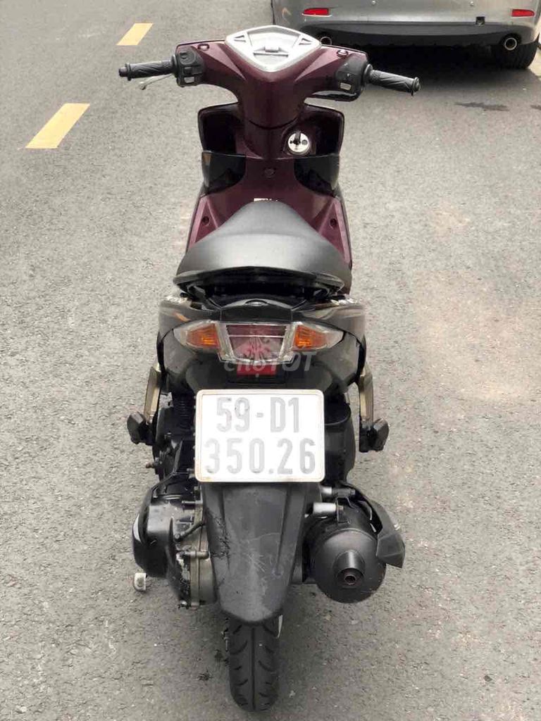 Luvias 2011,bstp,xe đẹp keng,chính chủ,máy êm ru. Mua bán Xe máy tại Quận 7 Tp Hồ Chí Minh được đăng bởi Trung Anh hình 3