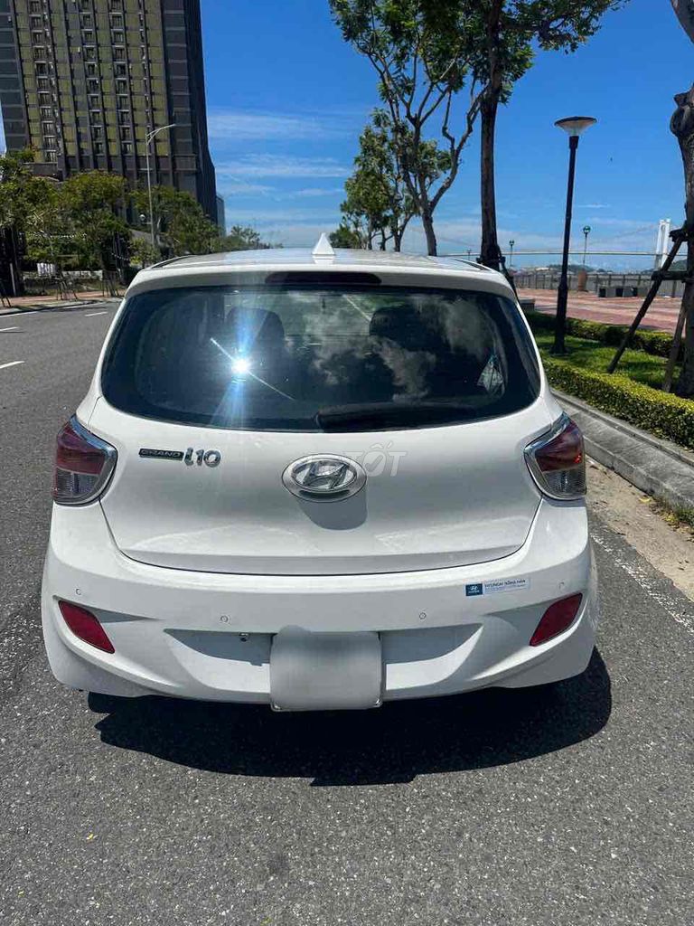 Hyundai Grand i10 2015 1.0 AT - 77000 km. Mua bán Ô tô tại Quận Hải Châu Đà Nẵng được đăng bởi Hoàng Vũ hình 2