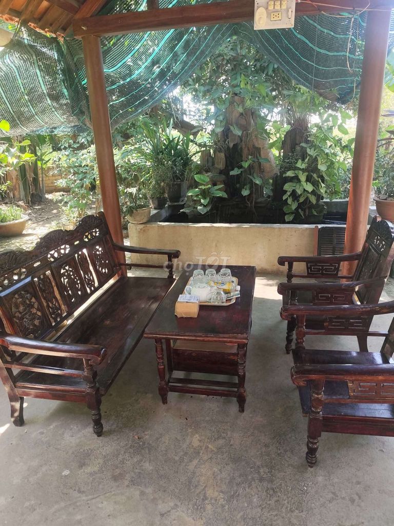 Bộ bàn ghế gỗ nâu thanh lý. Mua bán Bàn ghế tại Huyện Hòa Vang Đà Nẵng được đăng bởi hihi hình 1
