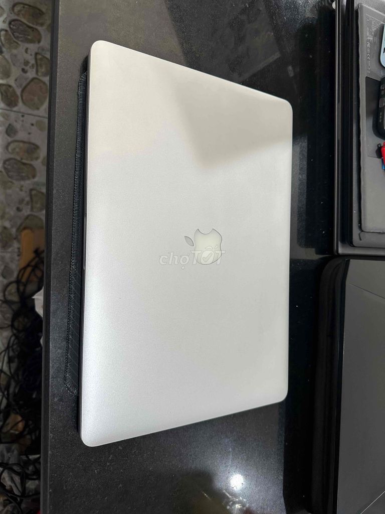 MacBook Pro 15 inch 2015 Core i7/16GB/256GB/pin 4h. Mua bán Laptop tại Thành phố Biên Hòa Đồng Nai được đăng bởi Quang Nguyễn hình 1
