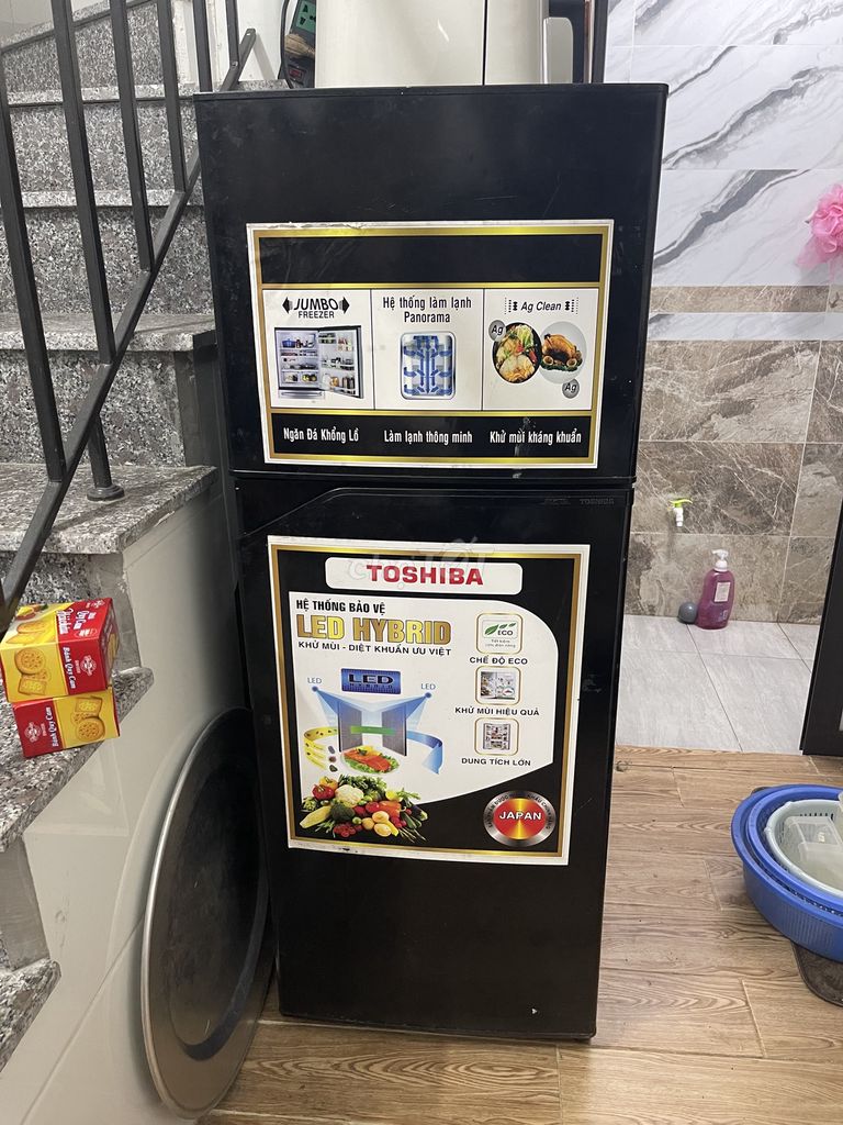 Tủ lạnh Toshiba 140l
