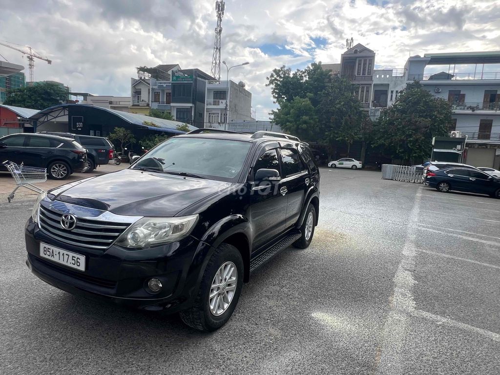 Toyota Fortuner 2013 2.7V 4x4 AT - 121000 km. Mua bán Ô tô tại Huyện Hóc Môn Tp Hồ Chí Minh được đăng bởi luân lê minh hình 2