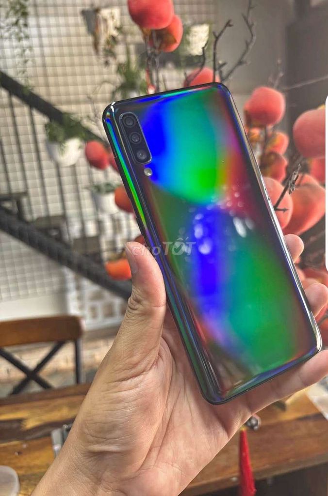 Samsung Galaxy A70 128GB Đa sắc. Mua bán Điện thoại tại Quận Liên Chiểu Đà Nẵng được đăng bởi Nguyễn Văn Việt hình 1