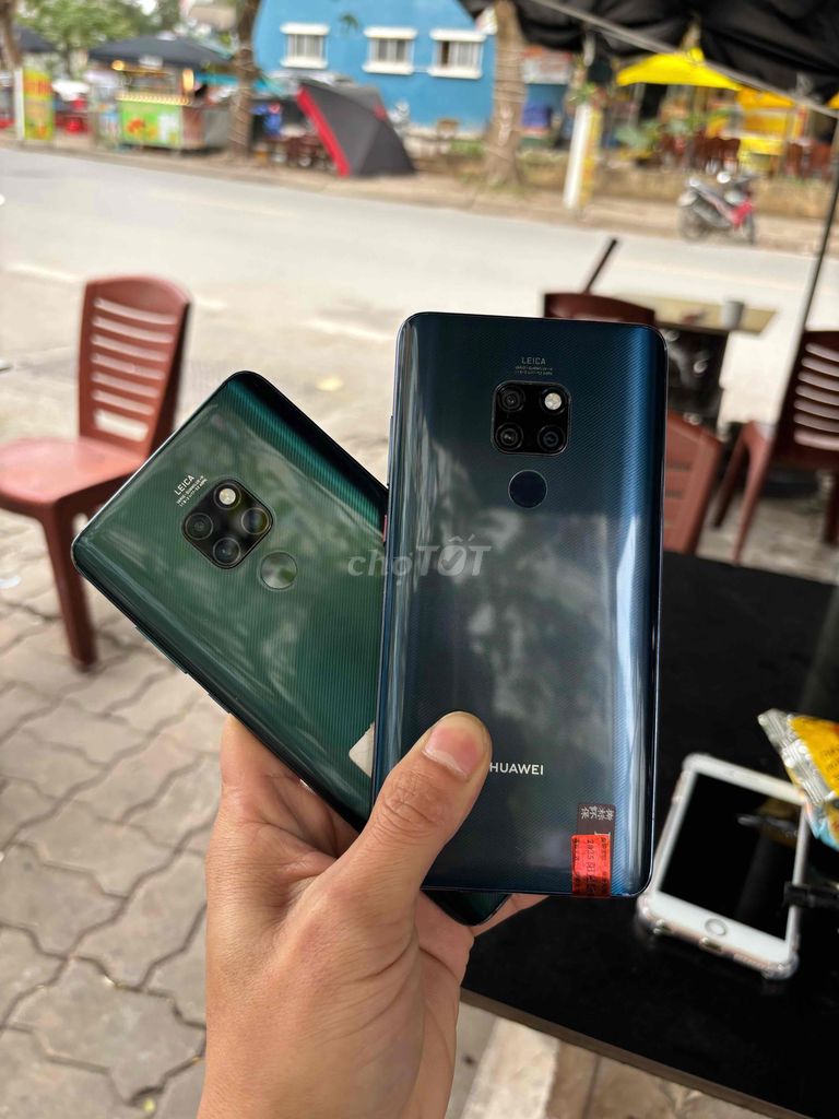 Huawei Mate 20 6/128 ko lỗi lầm phụ kiện máy trần