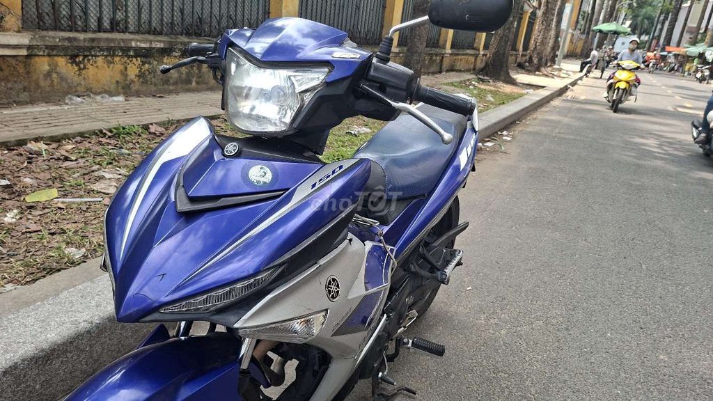 Возбудитель Yamaha 150 FI синий серебристый