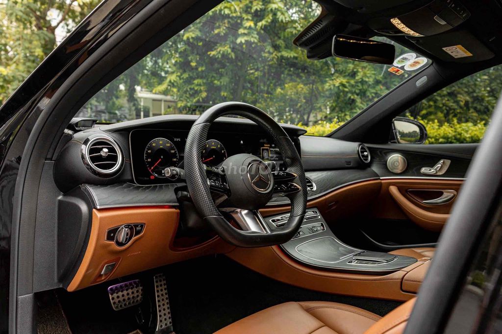 E300 AMG 2022 màu đen nt nâu siêu lướt & siêu đẹp. Mua bán Ô tô tại Quận 7 Tp Hồ Chí Minh được đăng bởi Dương Phương hình 14