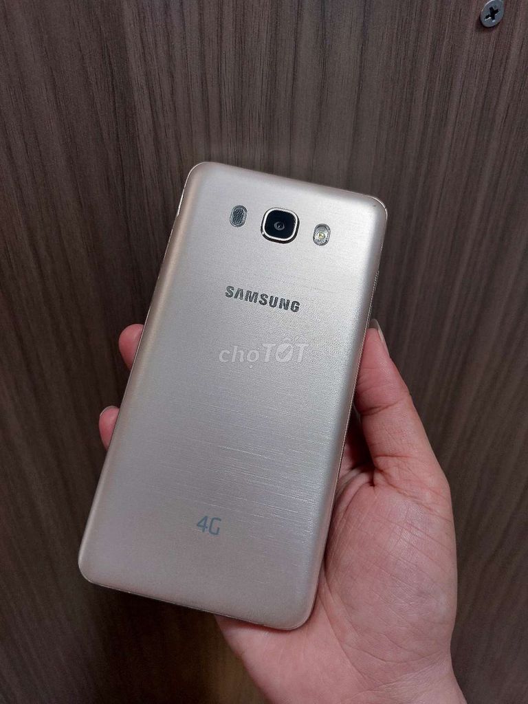 Samsung J7 Vàng đồng Đã sử dụng. Mua bán Điện thoại tại Huyện Hóc Môn Tp Hồ Chí Minh được đăng bởi thi hình 1