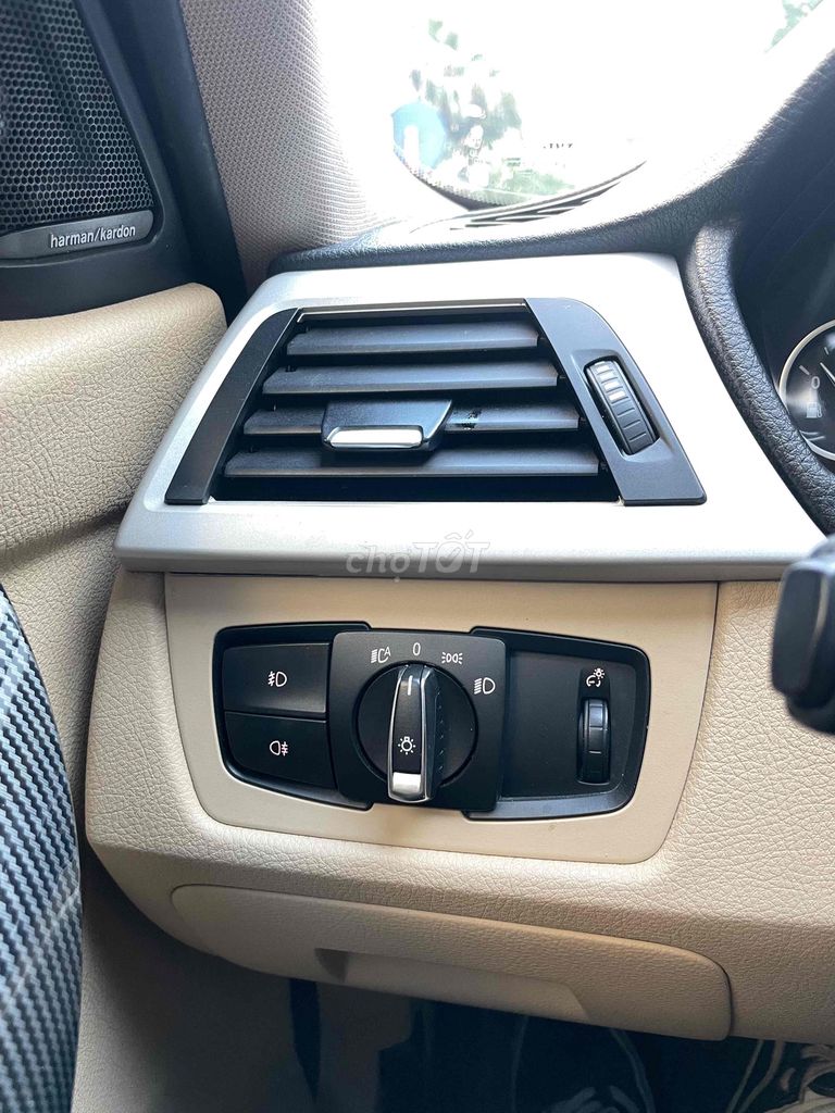 BMW 320i đời 2012 series 3 màu đen nội thất kem. Mua bán Ô tô tại Quận Nam Từ Liêm Hà Nội được đăng bởi Long xe lướt HN hình 11