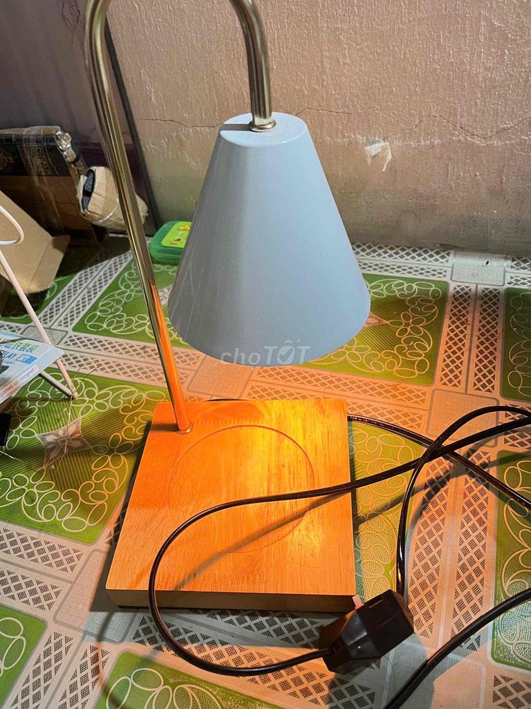 Đèn ngủ gỗ trắng nhỏ gọn. Mua bán Đèn tại Quận 12 Tp Hồ Chí Minh được đăng bởi  Kim Ngân hình 1