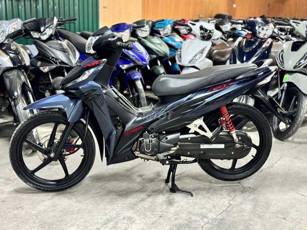 XE MÁYTHANH TÙNG_WAVE RSX FI XANH ĐÁ VÀNH ĐÚC. Mua bán Xe máy tại Quận Nam Từ Liêm Hà Nội được đăng bởi THANH TÙNG hình 3