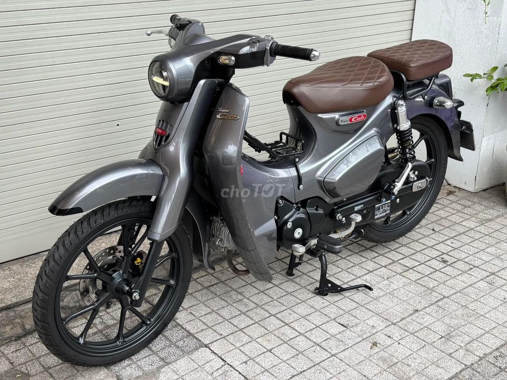Honda Super Cub 125cc màu Xám Lambo. Mua bán Xe máy tại Quận Phú Nhuận Tp Hồ Chí Minh được đăng bởi Nghia Tran hình 2