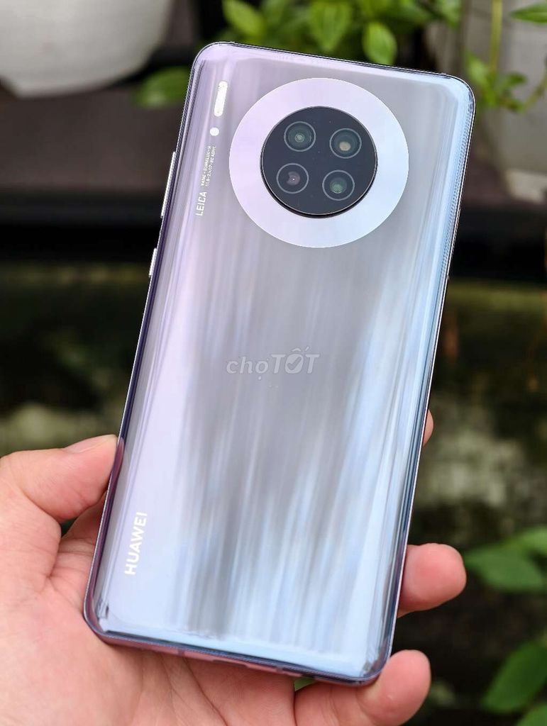 Huawei Mate 30. Ram 8.128GB. Camera ngon