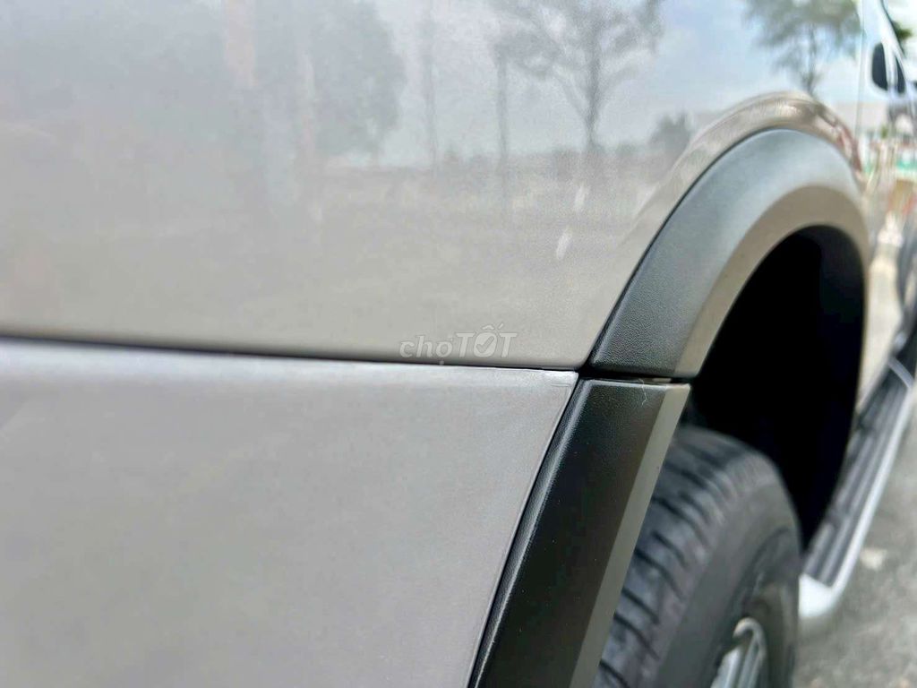Инвентарный номер масла и серебра Toyota Fortuner 2022