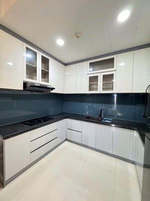 Rộng 76m2, 2p ngủ,nội thất, C/c Âu cơ Tower- Tân Phú giá 10tr/th