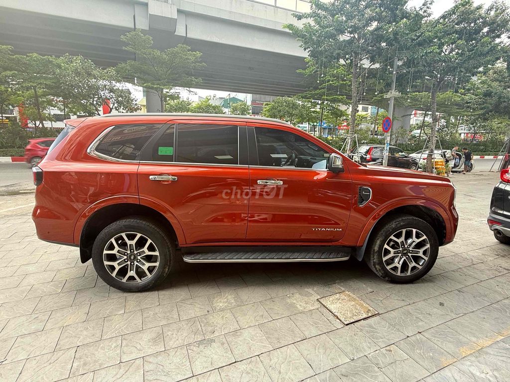 Ford Everest 2022 Titanium Plus 2.0L 4x4 AT. Mua bán Ô tô tại Quận Cầu Giấy Hà Nội được đăng bởi Xe chất Hà Nội hình 4