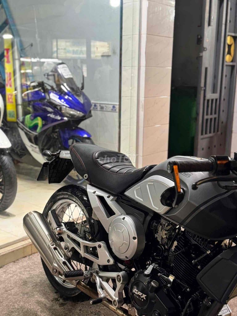 Gpx gantleman 200 Cân ban. Mua bán Xe máy tại Quận Bình Tân Tp Hồ Chí Minh được đăng bởi Tý motor hình 4