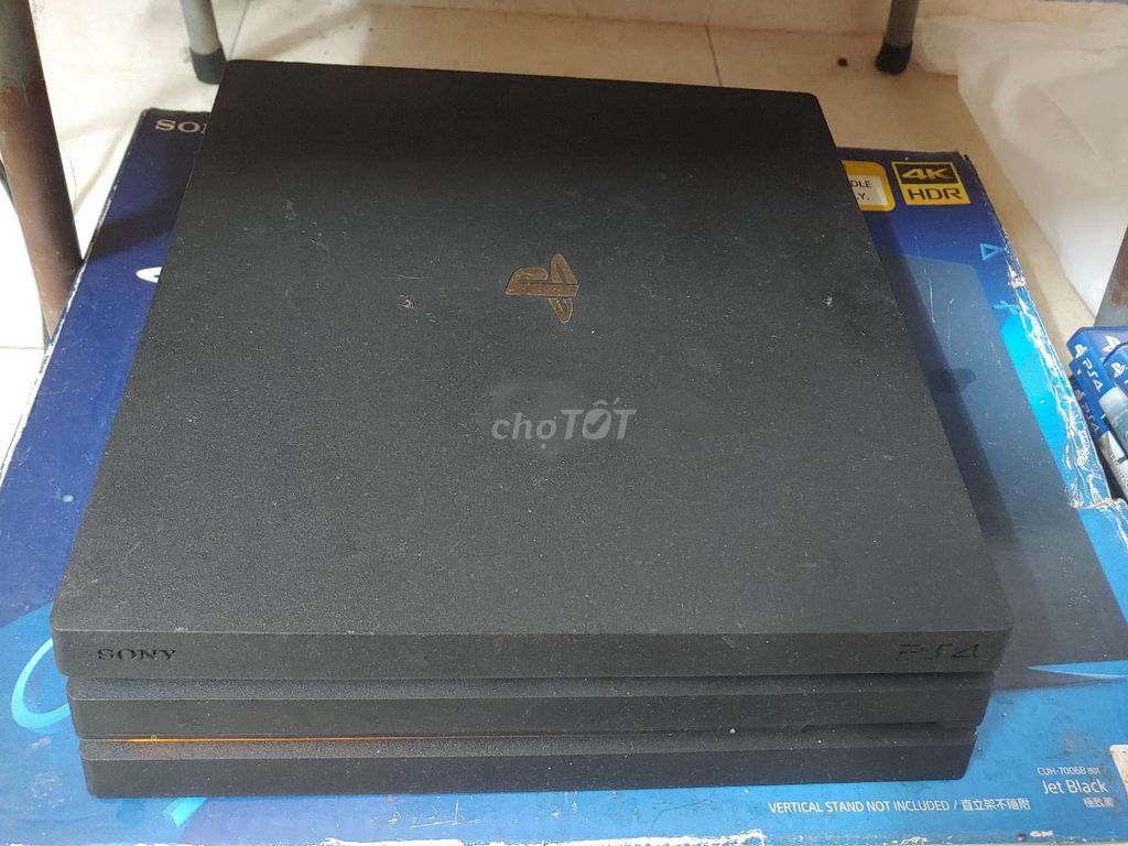 Bán Máy ps4 Pro 1 tb fullbox tặng game