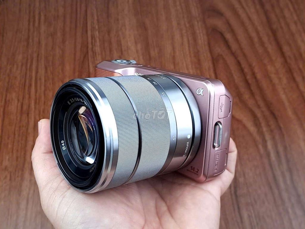 Máy ảnh Sony NEX-3 Hồng. Mua bán Máy ảnh, Máy quay tại Quận Tân Bình Tp Hồ Chí Minh được đăng bởi Phan Nguyen hình 1