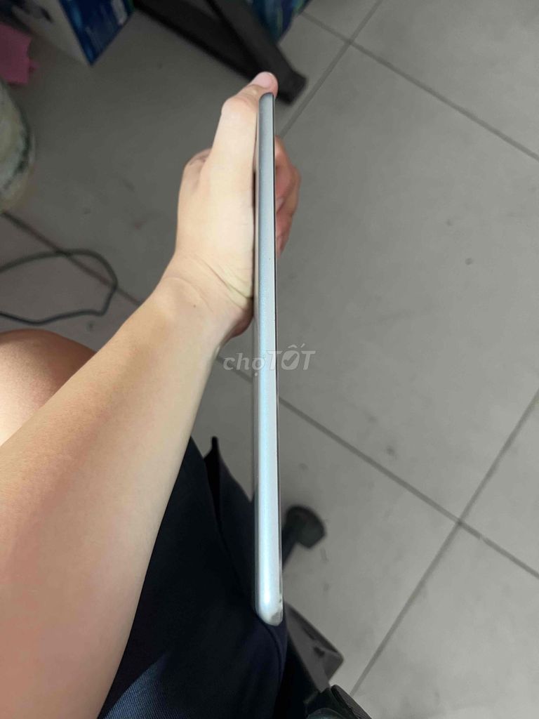 Apple iPad Air 128GB Bạc. Mua bán Máy tính bảng tại Quận 12 Tp Hồ Chí Minh được đăng bởi Ngô Văn Sơn hình 1
