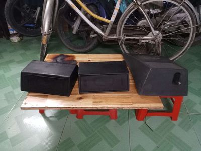 3 cái loa sony như hình hát tốt. Mua bán Tivi, Âm thanh tại Thành phố Thủ Đức Tp Hồ Chí Minh được đăng bởi Phan Hoàng Tuấn