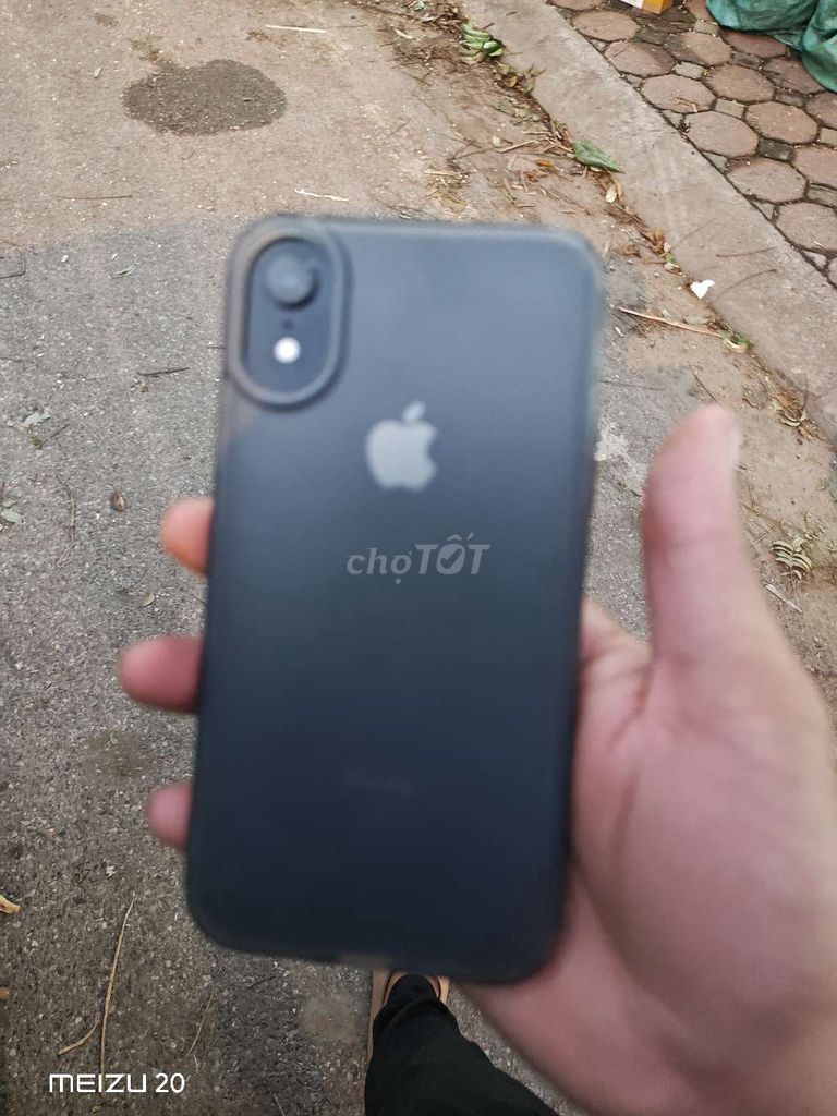 Apple iPhone XR 64GB Đen. Mua bán Điện thoại tại Quận Hai Bà Trưng Hà Nội được đăng bởi Anh Tuan hình 1