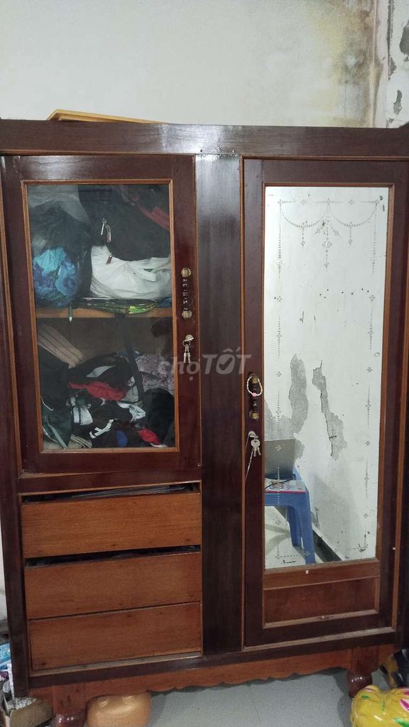 Tủ quần áo gỗ cổ điển. Mua bán Tủ, kệ gia đình tại Thành phố Vĩnh Long Vĩnh Long được đăng bởi Cao quang phuc hình 1