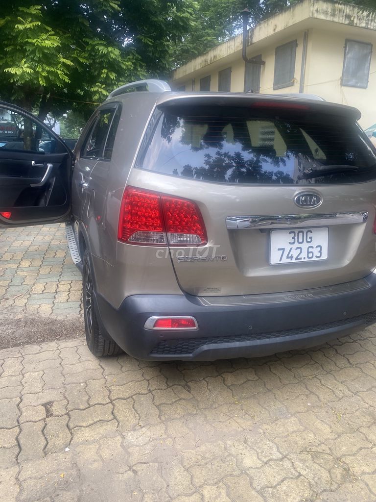 Bán xe kia sorento 2.4 GATH bản new 2013 hót. Mua bán Ô tô tại Quận Hoàng Mai Hà Nội được đăng bởi Tên chưa cung cấp hình 8