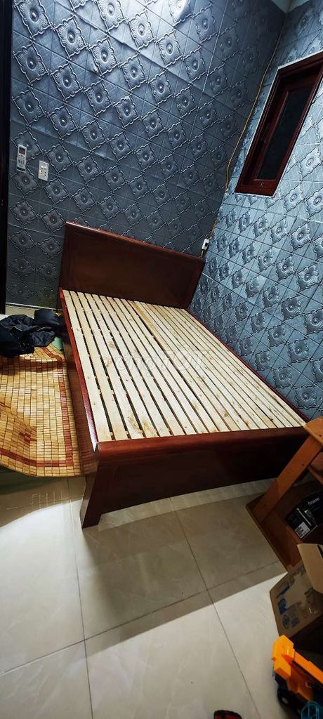 Giường ngủ Gỗ Nâu Đơn giản. Mua bán Giường, chăn ga gối nệm tại Quận Cẩm Lệ Đà Nẵng được đăng bởi Thu hình 1