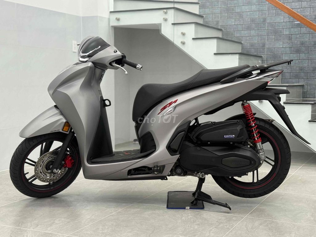 Sh350i 2023 xám bạc lướt 3000km. Mua bán Xe máy tại Quận Tân Bình Tp Hồ Chí Minh được đăng bởi Thang Nguyen hình 6