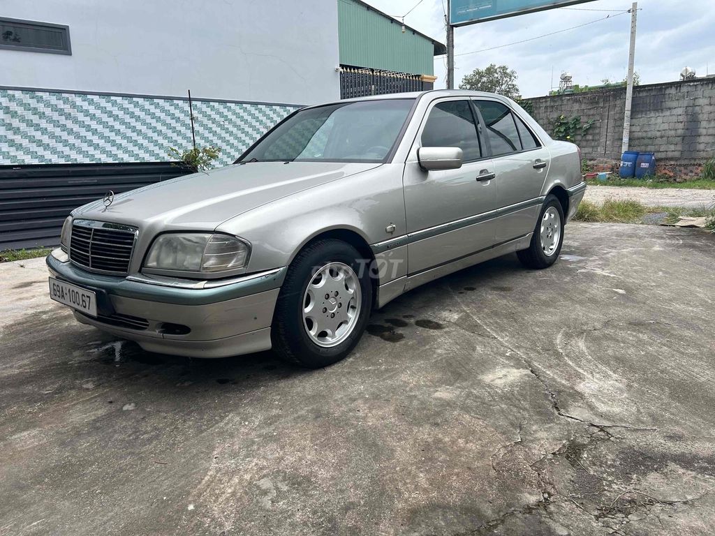 c200 số sàn. Mua bán Ô tô tại Huyện Củ Chi Tp Hồ Chí Minh được đăng bởi A Phong hình 1