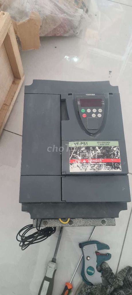 Biến tần 1pha 220 ra 3p 220