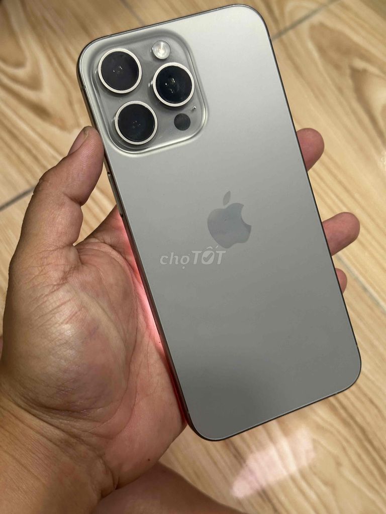 Apple iPhone 15 Pro Max 256GB Xám Quốc tế 88%. Mua bán Điện thoại tại Thành phố Biên Hòa Đồng Nai được đăng bởi nguyễn lê store hình 1