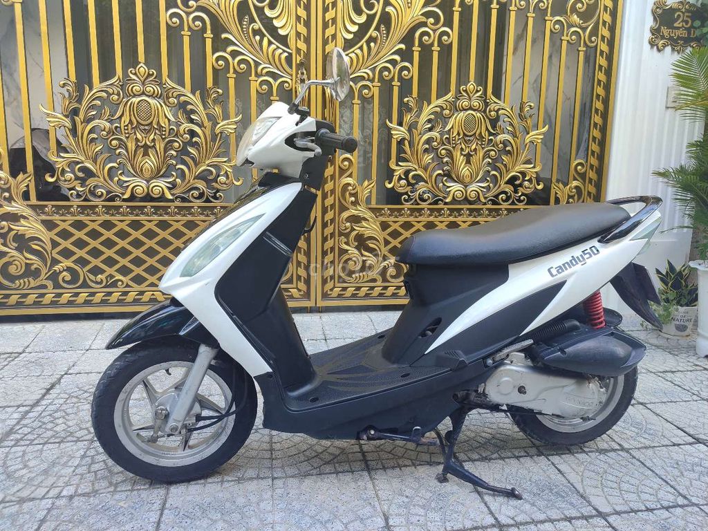 XE KYMCO CANDY 50CC ĐẸP SẠCH SẼ NHƯ HÌNH BS 43. Mua bán Xe máy tại Quận Cẩm Lệ Đà Nẵng được đăng bởi Minh Quân hình 2