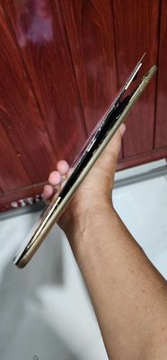 Xác Air 2 64GB Vỏ đẹp. ace về ép cảm thay pin.