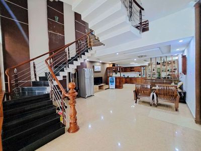 Аренда · 4 комн. · 100 м² · Quận Sơn Trà, ул. Đường Phạm Văn Đồng