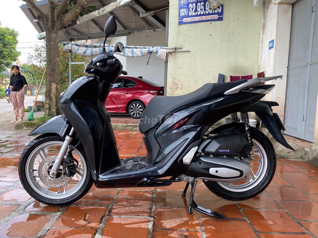 Bán SH125i CBS 2022 màu đen - người dùng. Mua bán Xe máy tại Huyện Sóc Sơn Hà Nội được đăng bởi Vũ Văn Trường hình 6